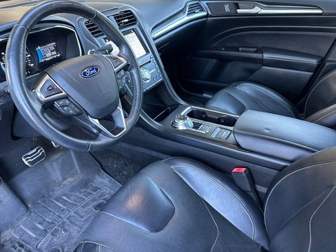 Used 2017 Ford Fusion Energi Titanium FWD image 9