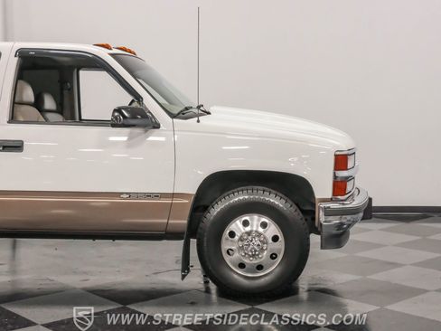 Used 1997 Chevrolet Silverado 3500 2WD Extended Cab w/ Preferred Equipment Group 3 image 30