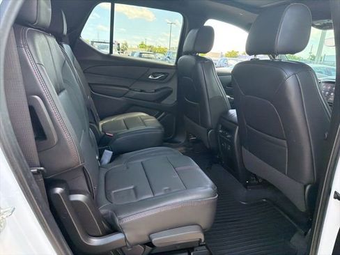 Used 2023 Chevrolet Traverse RS image 13