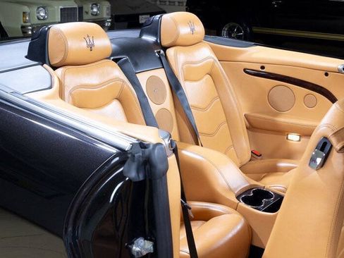 Used 2015 Maserati GranTurismo Convertible RWD image 51