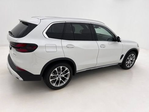 Used 2026 BMW X5 xDrive40i AWD/4WD image 4