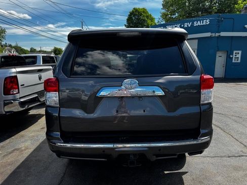 Used 2011 Toyota 4Runner SR5 w/ Premium Pkg w/Leather AWD/4WD image 5