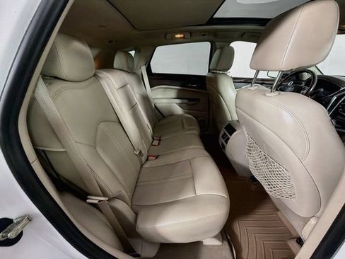 Used 2014 Cadillac SRX Luxury w/ Driver Awareness Package AWD/4WD image 27