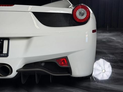 Used 2010 Ferrari 458 Italia Coupe RWD image 17