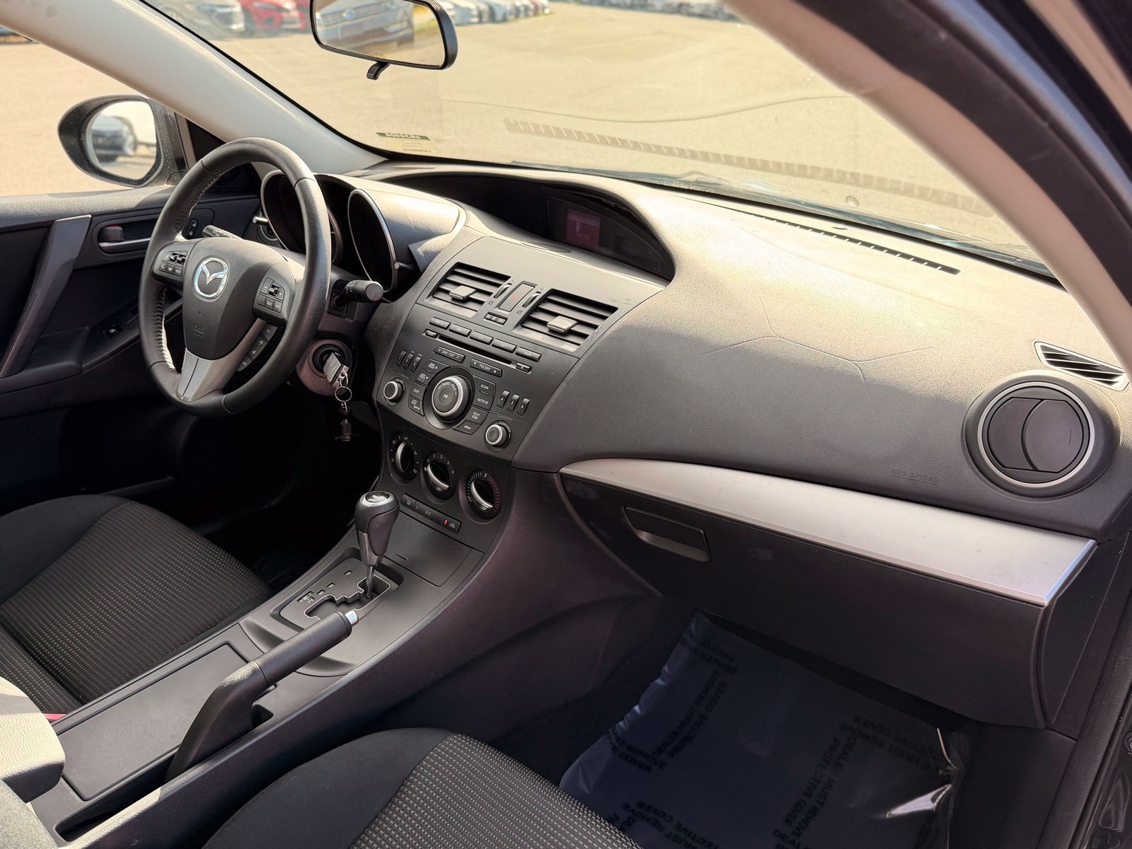 Used 2012 MAZDA MAZDA3 i Touring FWD image 23