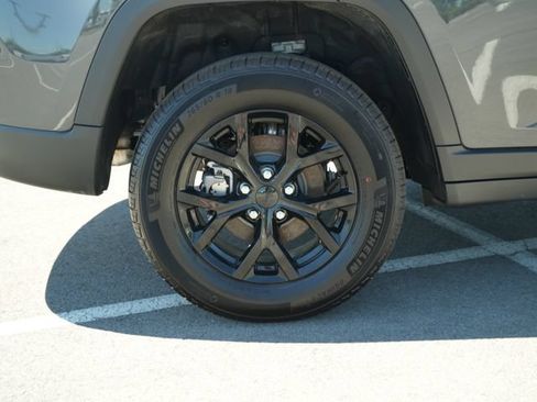 New 2026 Jeep Grand Cherokee Altitude AWD/4WD image 46