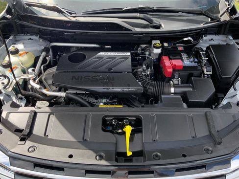 Used 2025 Nissan Rogue SV image 22