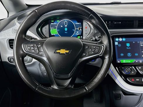 Used 2019 Chevrolet Bolt Premier w/ Infotainment Package FWD image 24