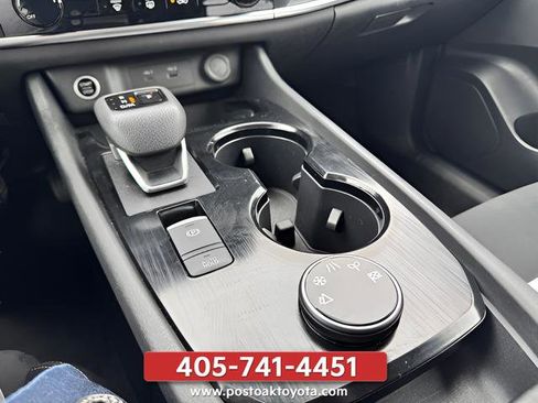 Used 2023 Nissan Rogue S AWD/4WD image 20