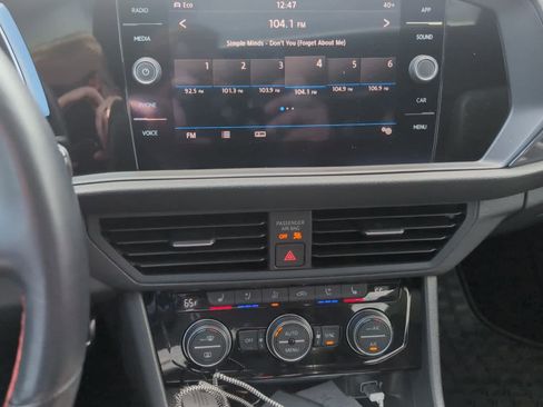 Used 2019 Volkswagen Jetta GLI Autobahn FWD image 2