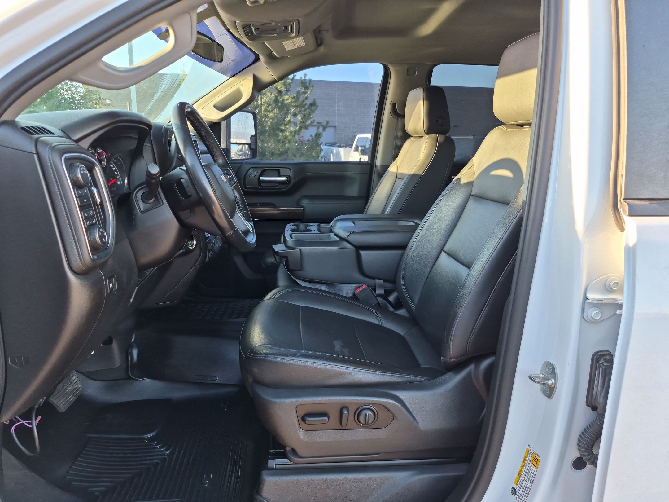 Used 2020 Chevrolet Silverado 3500 LT w/ Convenience Package AWD/4WD image 15