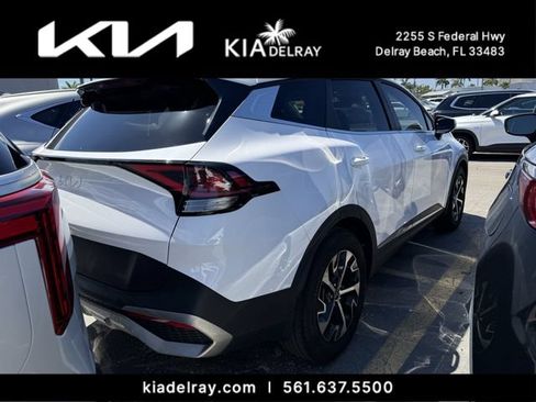Used 2024 Kia Sportage EX FWD image 7