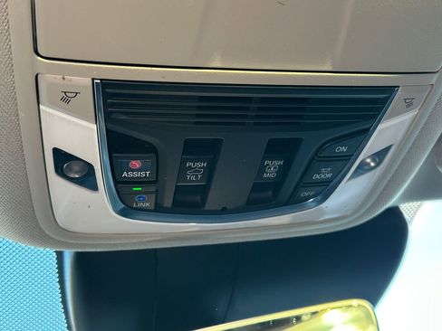 Used 2022 Acura RDX w/ Technology Package image 29