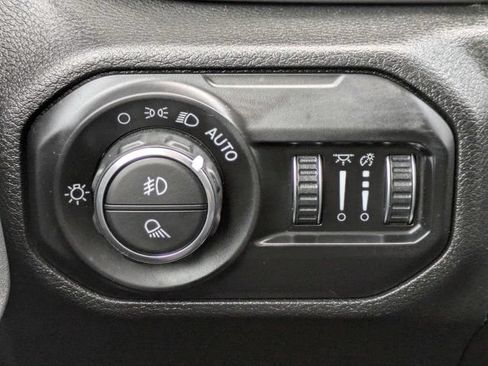 Used 2021 Jeep Gladiator Sport AWD/4WD image 25