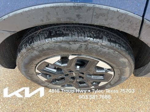 Certified 2024 Kia Sorento S FWD image 12