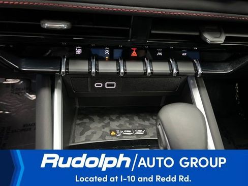 Used 2024 Chevrolet Colorado Z71 w/ Z71 Convenience Package 2 image 24