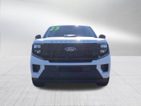 New 2025 Ford Expedition Max Active image 8