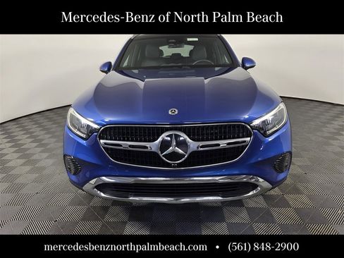 Certified 2025 Mercedes-Benz GLC 300 image 2