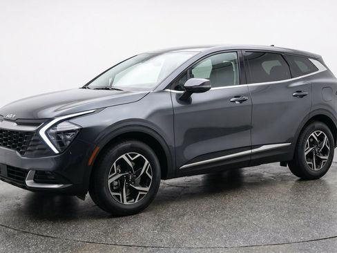 Used 2025 Kia Sportage LX AWD/4WD image 3