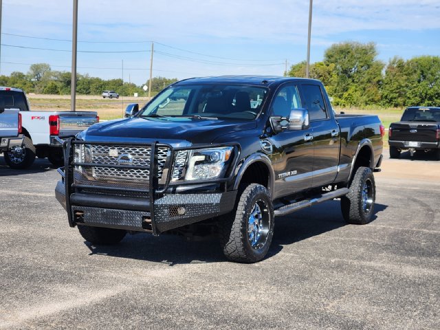 Used 2018 Nissan Titan Platinum Reserve w/ Platinum Utility Package AWD/4WD image 3