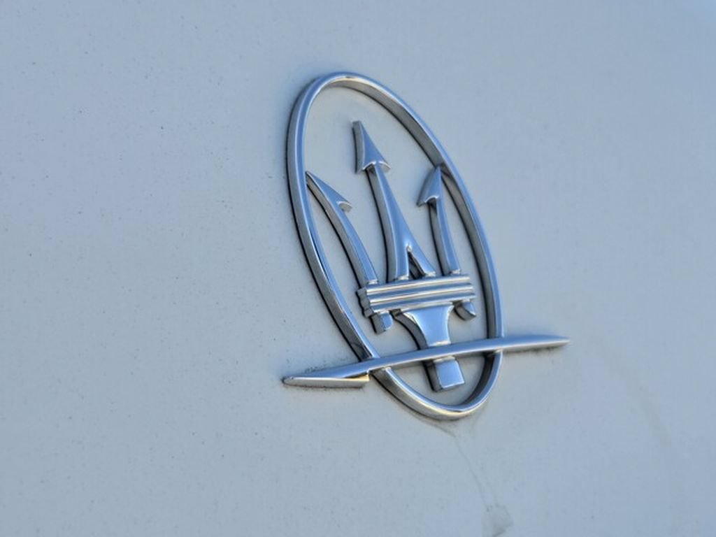 Used 2020 Maserati Levante AWD/4WD image 18