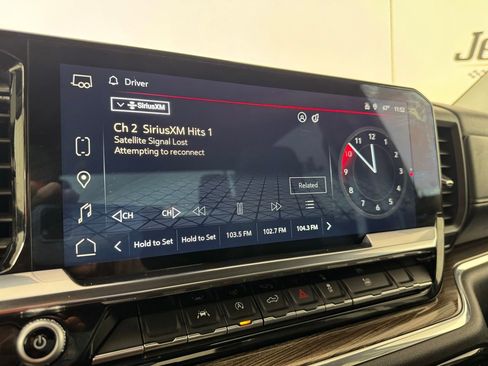 Used 2024 GMC Sierra 1500 Elevation image 14