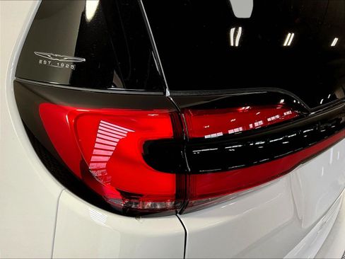 Used 2026 Chrysler Pacifica Pinnacle FWD image 23