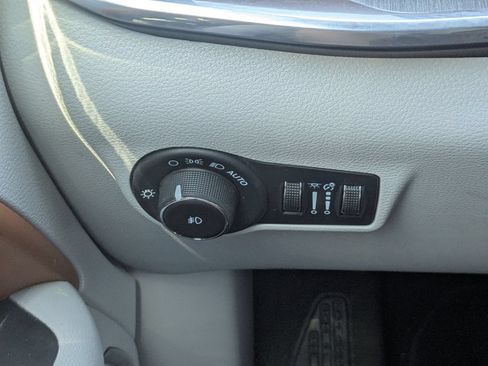 Used 2024 Jeep Compass Limited AWD/4WD image 16