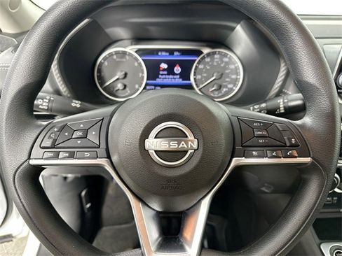 Used 2024 Nissan Sentra SV image 18