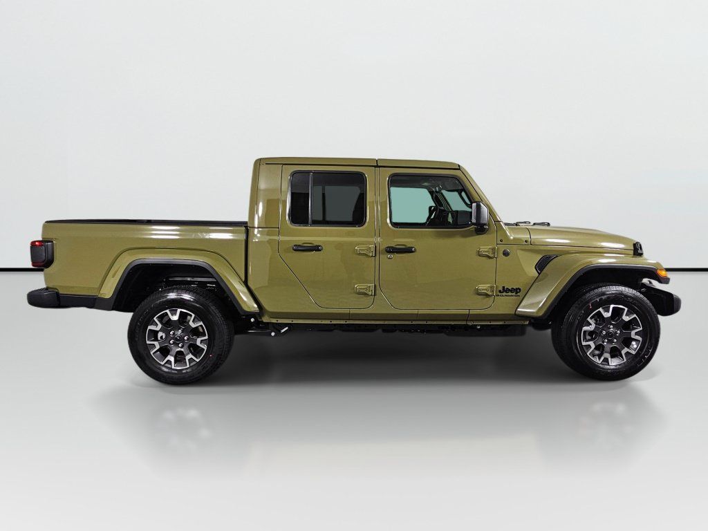 New 2026 Jeep Gladiator Sport AWD/4WD image 3