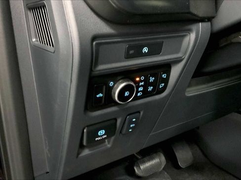 New 2025 Ford F150 Lariat w/ Equipment Group 501A Mid image 19