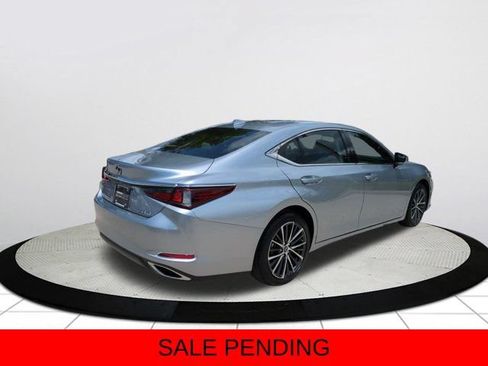 Certified 2025 Lexus ES 350 w/ Premium Package FWD image 4