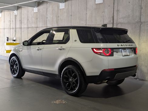 Used 2018 Land Rover Discovery Sport HSE AWD/4WD image 3