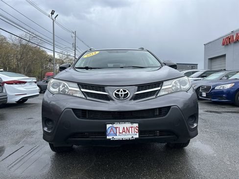 Used 2014 Toyota RAV4 LE AWD/4WD image 2