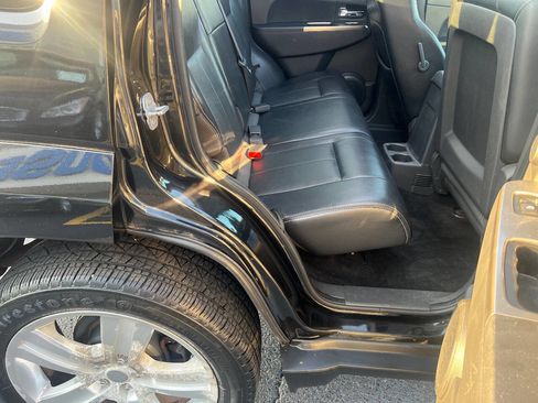 Used 2012 Jeep Liberty Limited Jet w/ Comfort/Convenience Group image 23