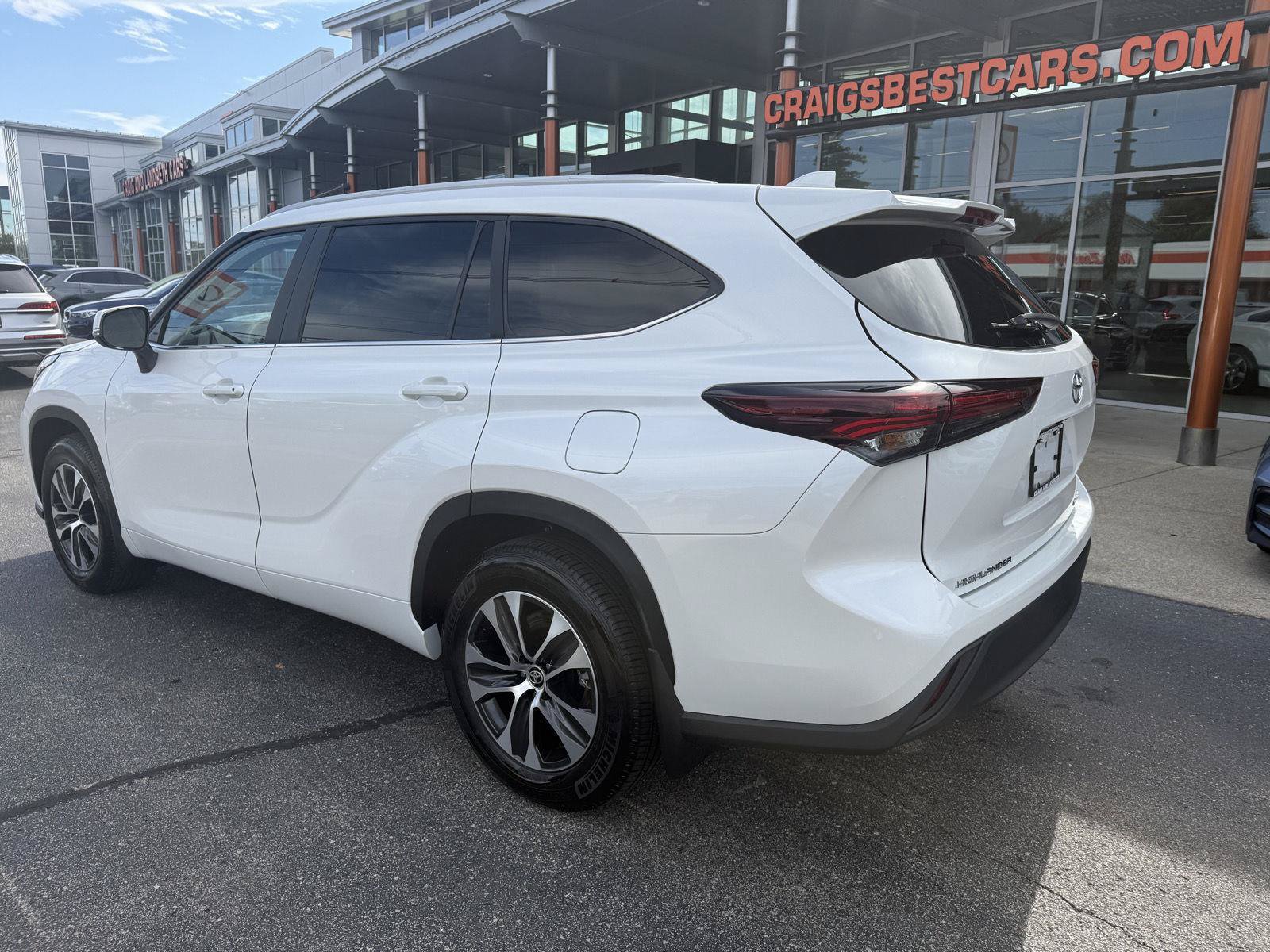 Used 2026 Toyota Highlander XLE AWD/4WD image 10