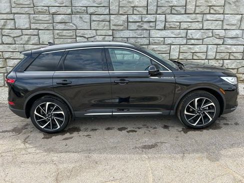 Used 2024 Lincoln Corsair Reserve w/ Equipment Group 201A image 6