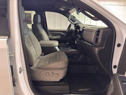 Used 2023 GMC Sierra 1500 SLT w/ SLT Premium Plus Package AWD/4WD image 25