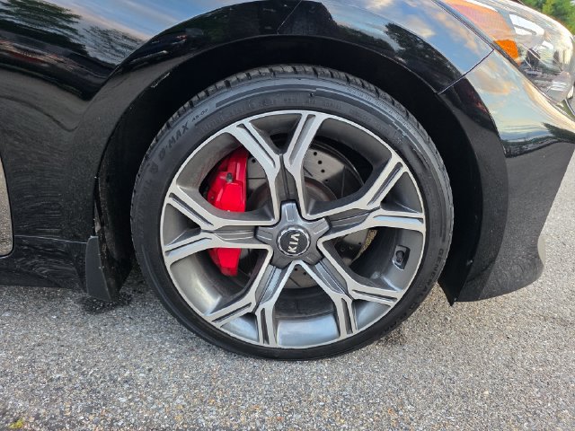 Used 2019 Kia Stinger GT1 AWD/4WD image 12