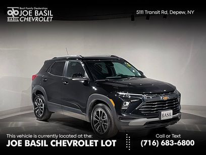 Used 2025 Chevrolet TrailBlazer LT w/ Driver Confidence Package