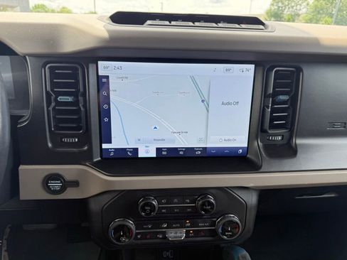 Used 2022 Ford Bronco Wildtrak AWD/4WD image 32
