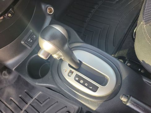 Used 2019 Nissan Versa SV image 27