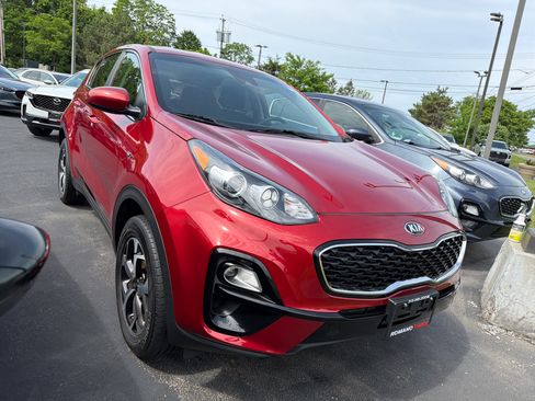 Used 2021 Kia Sportage LX AWD/4WD image 2