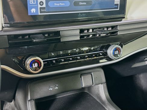 Used 2024 Honda Prologue Touring image 24