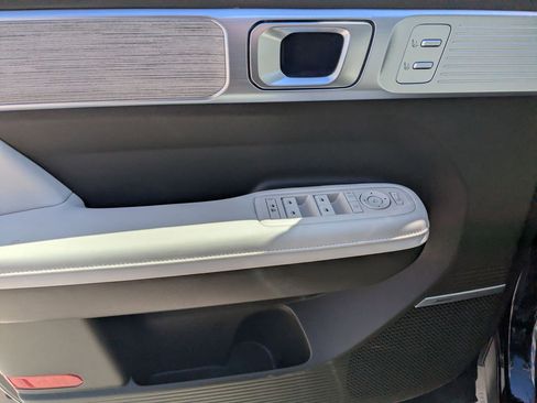 Used 2025 Hyundai Santa Fe Calligraphy AWD/4WD image 14