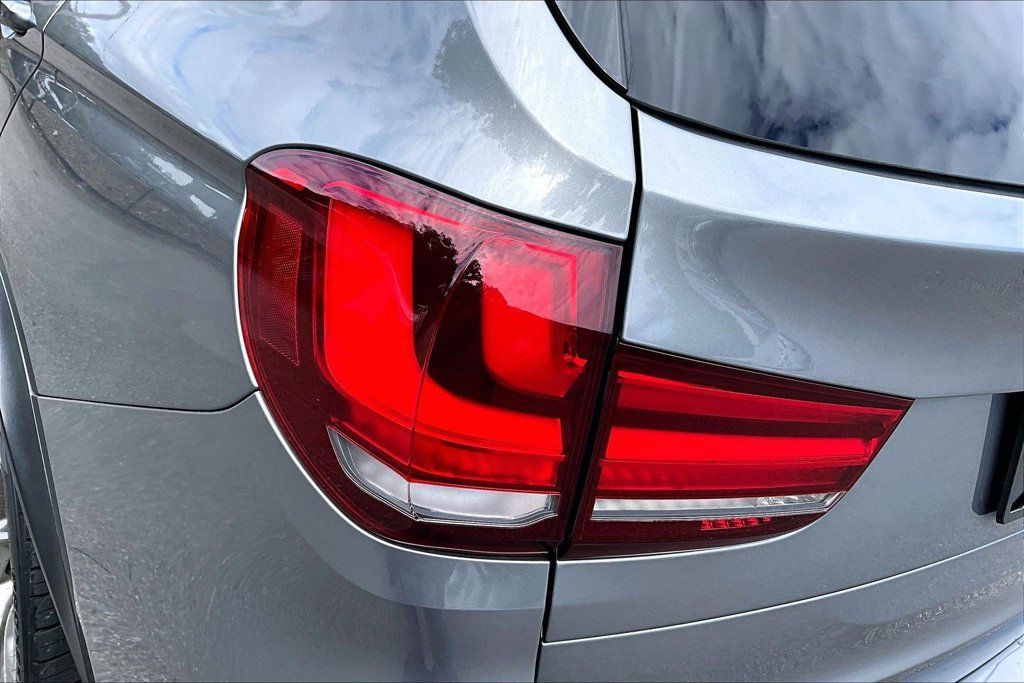 Used 2016 BMW X5 xDrive50i AWD/4WD image 23