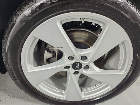 Used 2025 Audi Q5 Premium Plus w/ Premium Plus image 8