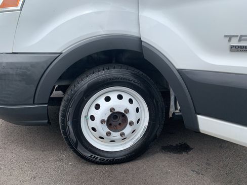 Used 2018 Ford Transit 350 138 DRW w/ Premium Package RWD image 11