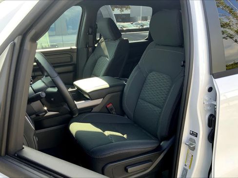 New 2026 RAM 1500 Express AWD/4WD image 9