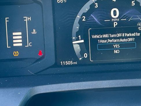 Used 2025 Toyota Tacoma SR5 AWD/4WD image 17